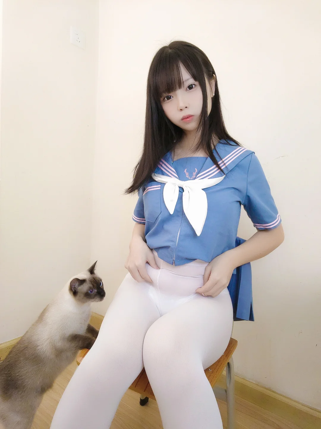 十万珍吱伏特 - 撸猫日记 [102P,1V-305MB] tg@simisebaisi 【丝足阁】081.webp